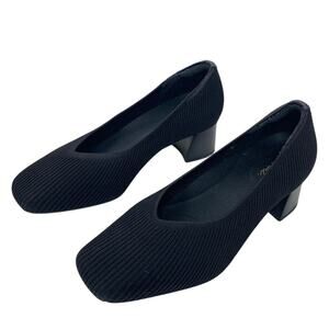 Arromic Womens Size 7W Black 1.5" Heels Ribbed Closed Square Toe Shoes